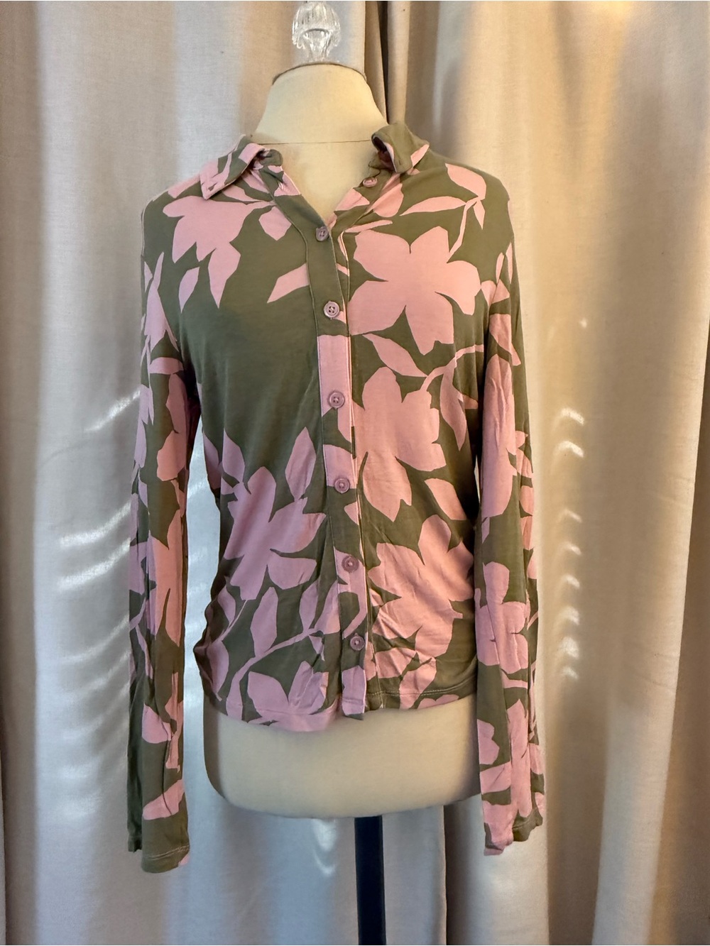 Sanctuary Dreamer Floral Knit Button-Up Shirt size M